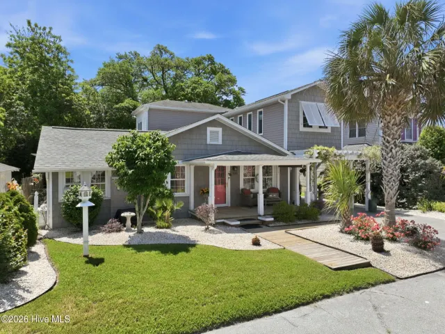 105 S Webb Street, Swansboro, NC 28584