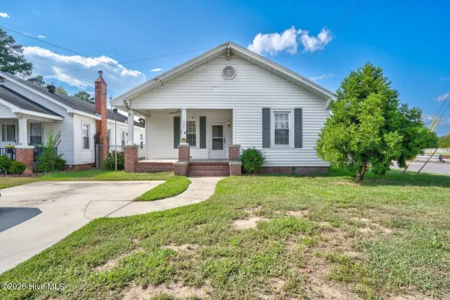 300 W Howard Avenue, Tarboro, NC 27886