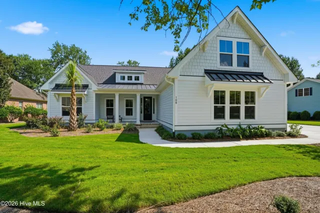 108 Sugar Maple Court, Wallace, NC 28466