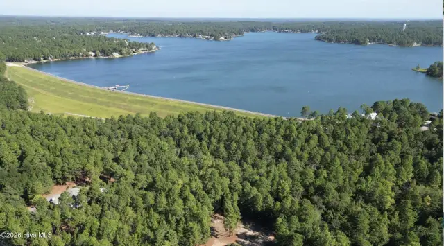 324 Longleaf Drive, West End, NC 27376