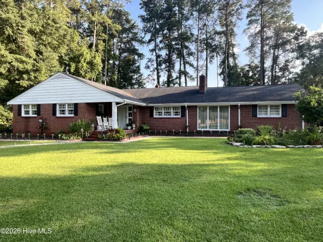 210 E Church Street, Whiteville, NC 28472