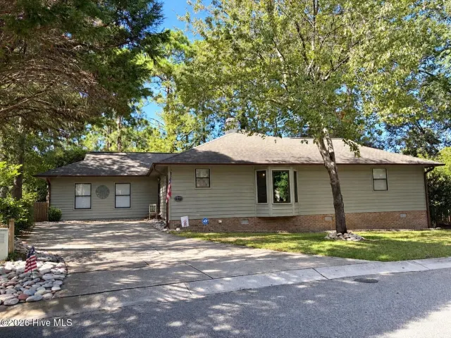 4412 Windtree Road, Wilmington, NC 28412