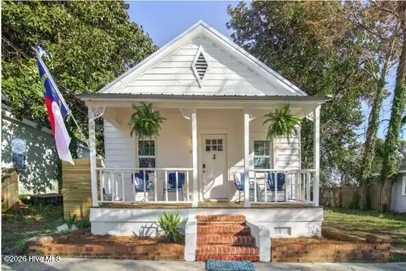 911 Dock Street, Wilmington, NC 28401