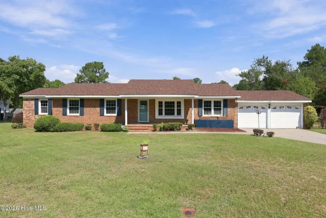122 Forest Drive, Aberdeen, NC 28315