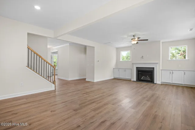 559 Whinfield Place, Aberdeen, NC 28315