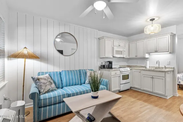 2401 W Fort Macon Road 244, Atlantic Beach, NC 28512