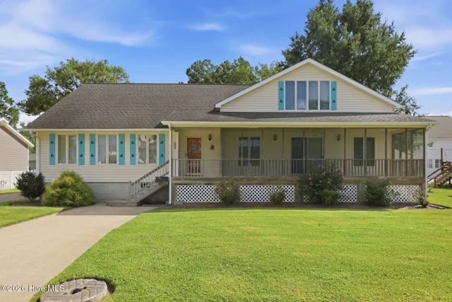 463 E Water Street, Belhaven, NC 27810
