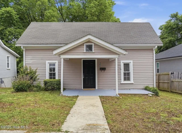 204 W Hill Street, Benson, NC 27504