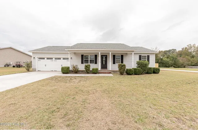 200 Wingspread Lane, Beulaville, NC 28518