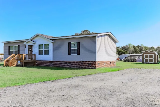 282 Sand Ridge Road, Beulaville, NC 28518