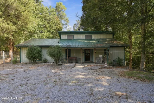 400 Fort Hill Drive, Blounts Creek, NC 27814