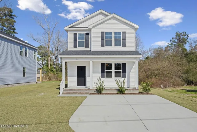 310 S Vann Street, Burgaw, NC 28425