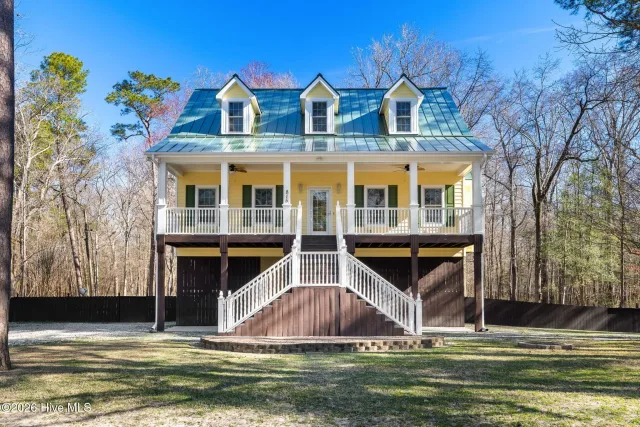 815 Riverview Drive, Burgaw, NC 28425