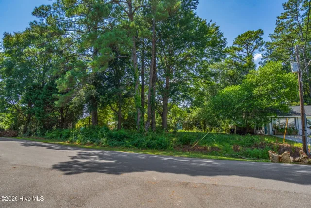 1038 16 Fayetteville Avenue SW, Calabash, NC 28467