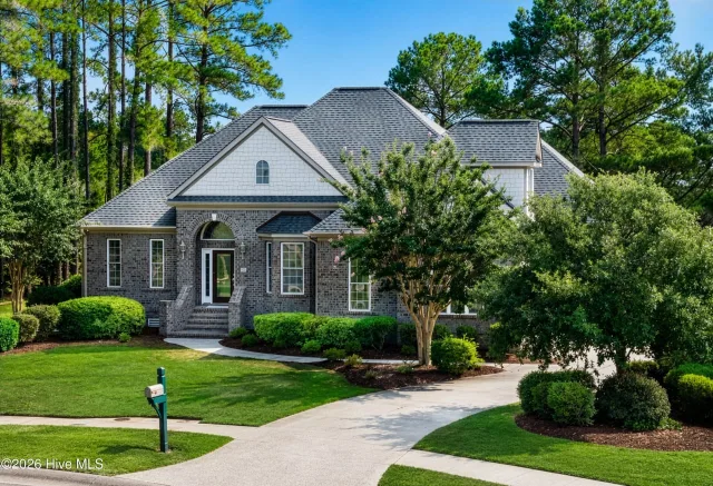 433 Crow Creek Drive NW, Calabash, NC 28467