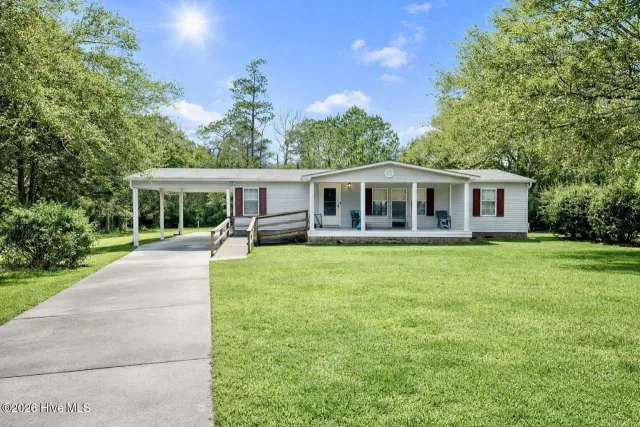 214 Sea Horse Drive, Cedar Point, NC 28584