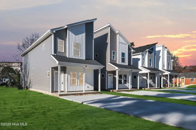 423 Elcinoca Drive, Elizabeth City, NC 27909
