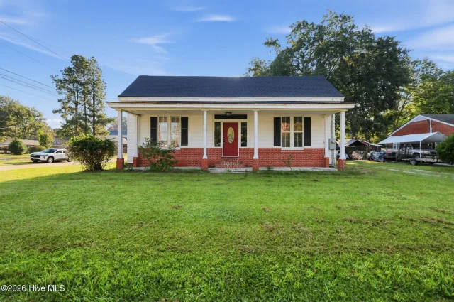 201 S Pender Street, Elm City, NC 27822