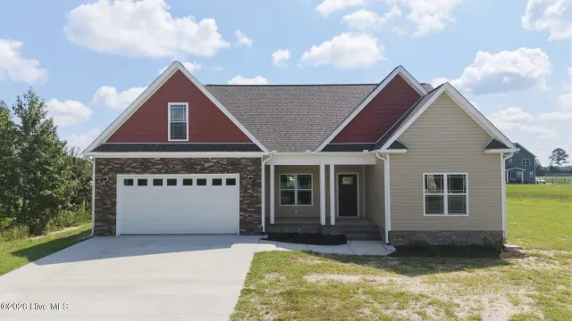 2699 Whitaker Glen Drive, Farmville, NC 27828