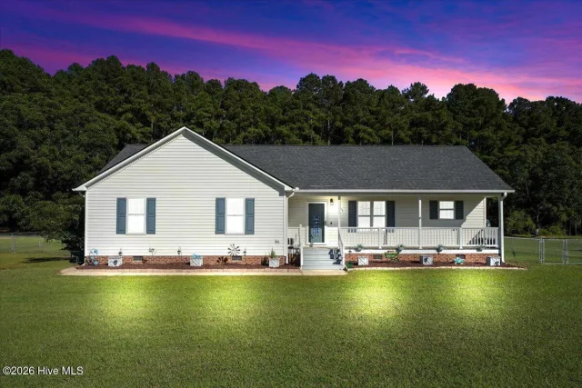 110 Hilltop Drive, Four Oaks, NC 27524