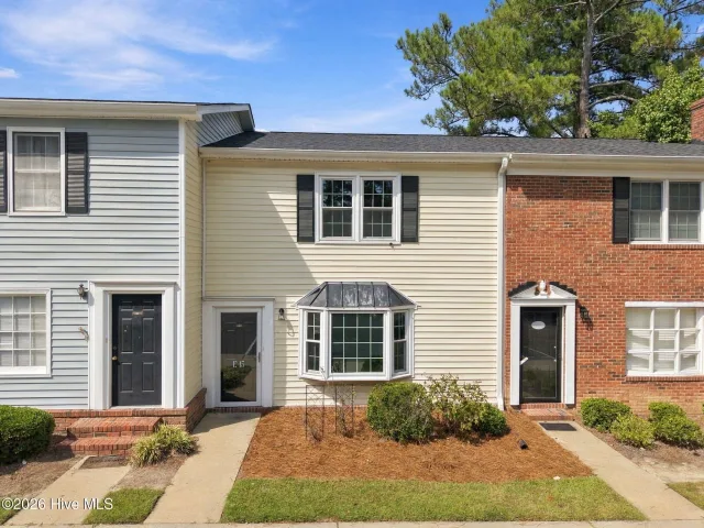 100 David Drive E15, Greenville, NC 27858