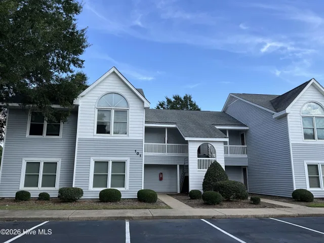 101 W Victoria Court W B, Greenville, NC 27834