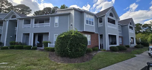108 Breezewood Drive D, Greenville, NC 27858