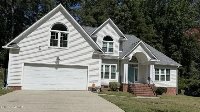 2204 Saddle Ridge Place, Greenville, NC 27858