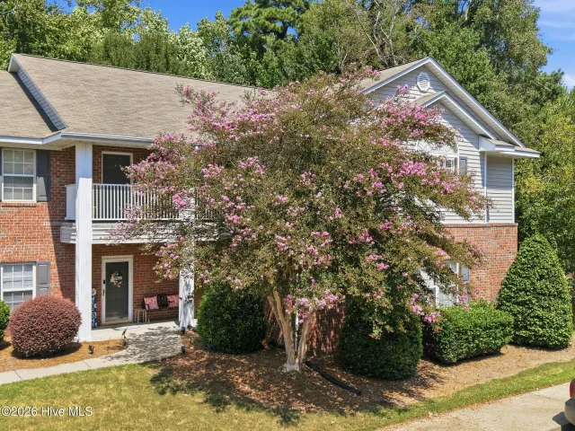 2209 Locksley Woods Drive G, Greenville, NC 27858