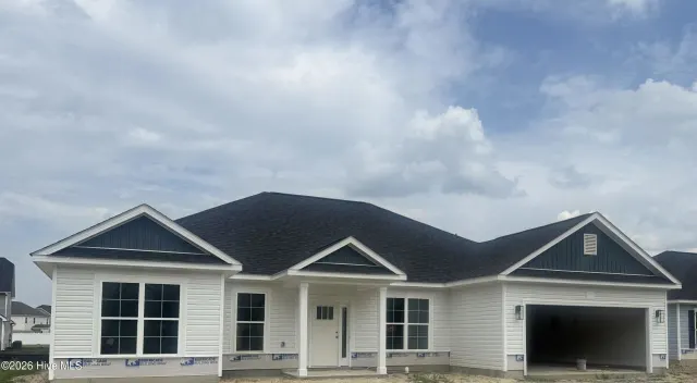 162 Seashore Street, Grimesland, NC 27837