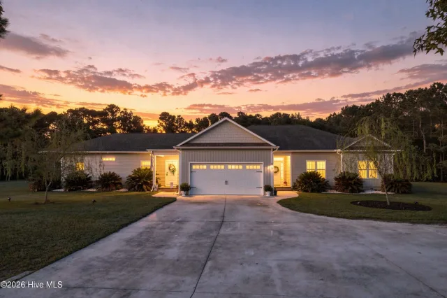 437 Howards Landing Road, Hampstead, NC 28443