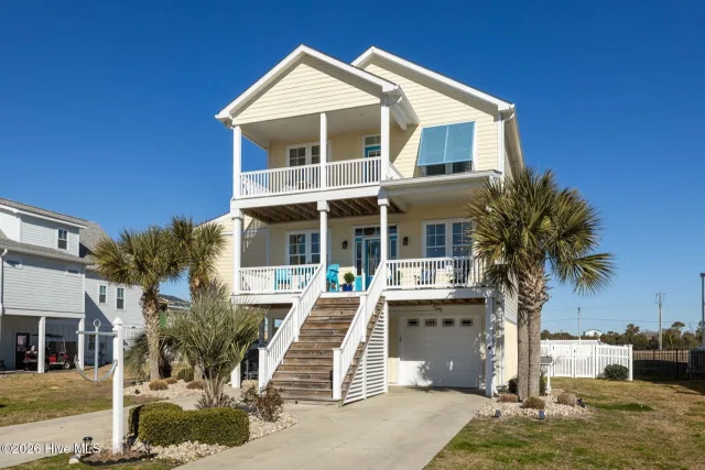 127 Sound Point Drive, Harkers Island, NC 28531
