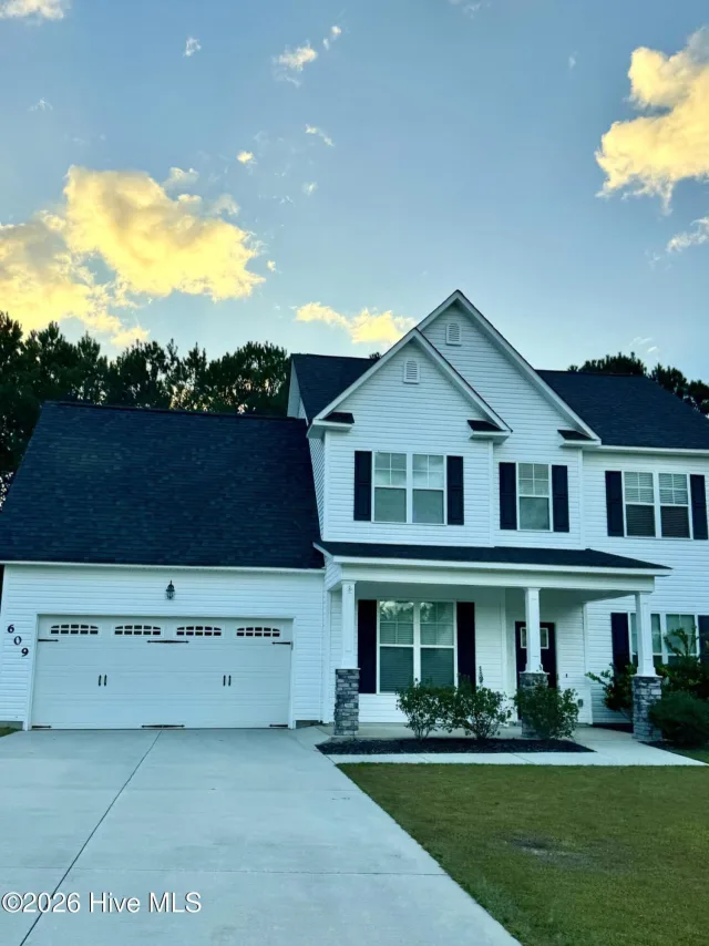 609 Winfall Drive, Holly Ridge, NC 28445