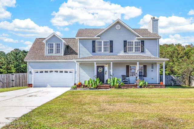 127 Hunt Drive, Hubert, NC 28539
