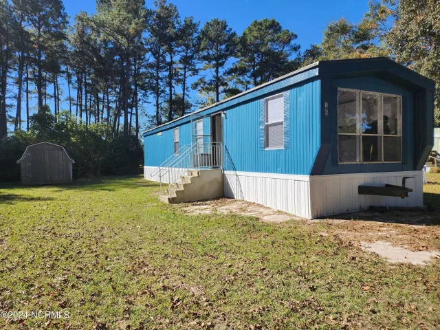 15 Marlette Street, Hubert, NC 28539
