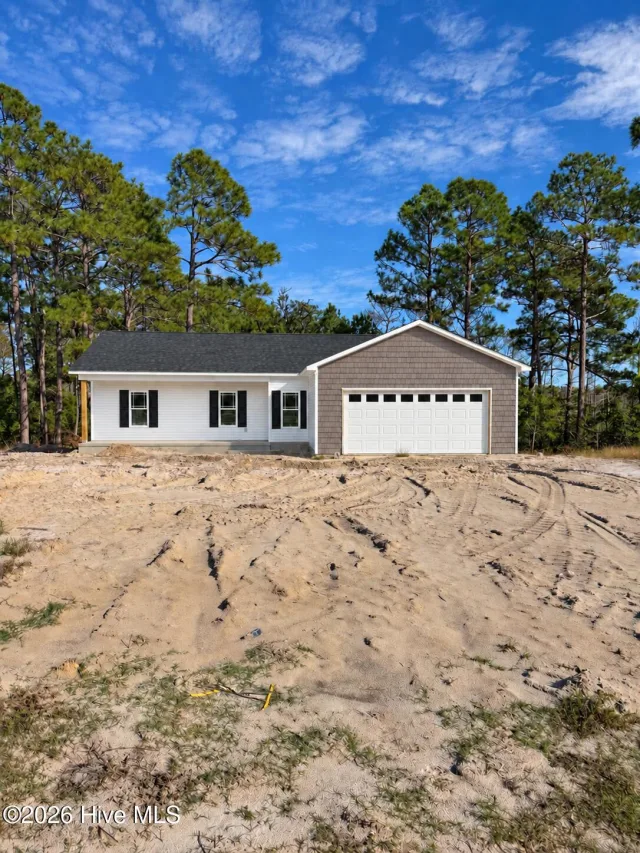 17-3 Crown Point Road, Hubert, NC 28539