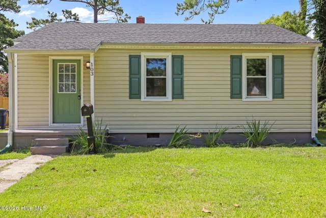 103 Robin Road, Jacksonville, NC 28540
