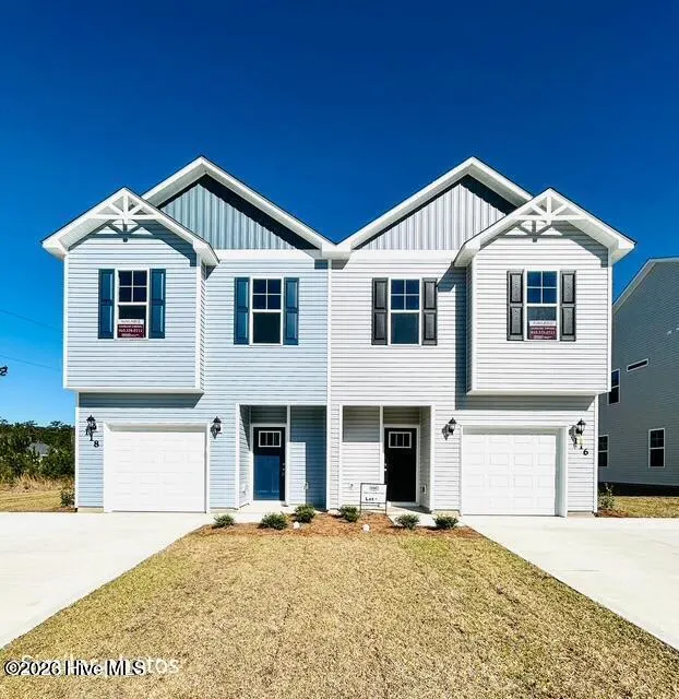 105 Hunters Green Court, Midway Park, NC 28544