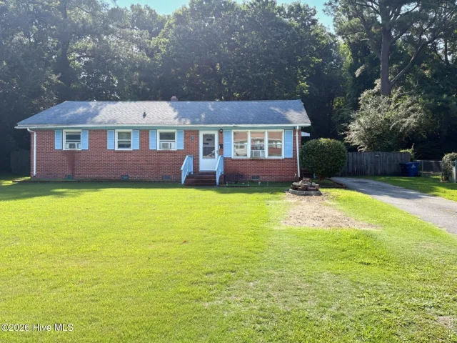 110 Long Acres Drive, Jacksonville, NC 28546