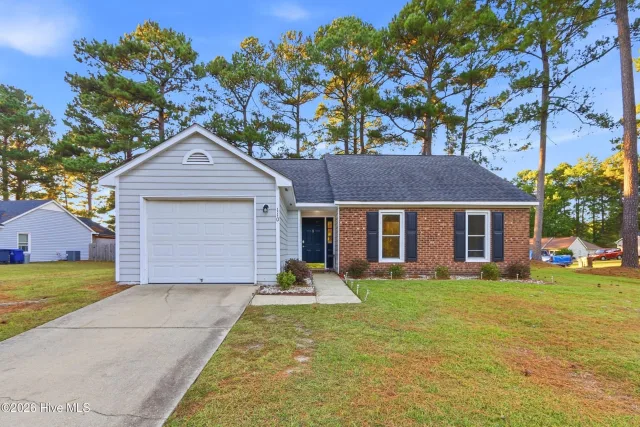 110 Tiffany Place, Jacksonville, NC 28546