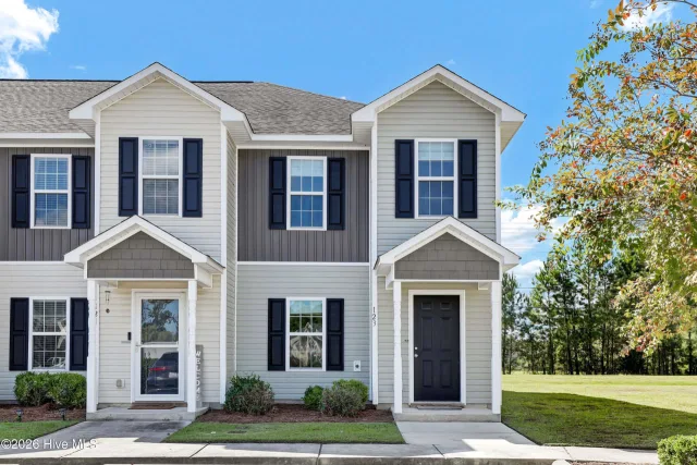 123 W Murrow Lane, Jacksonville, NC 28546