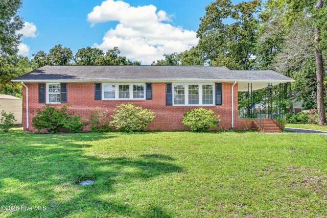 923 Sioux Drive, Jacksonville, NC 28540