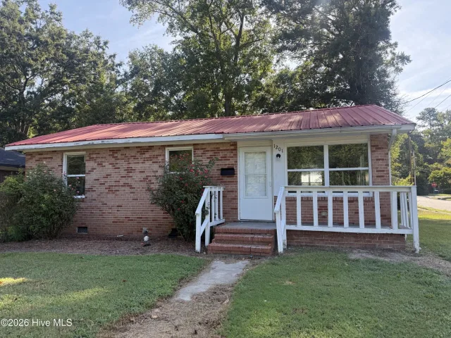1201 Sycamore Road, Kinston, NC 28501