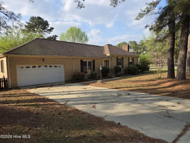 802 Eagle Road, Kinston, NC 28501