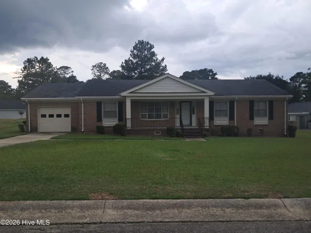 808 Arrow Drive, Kinston, NC 28501