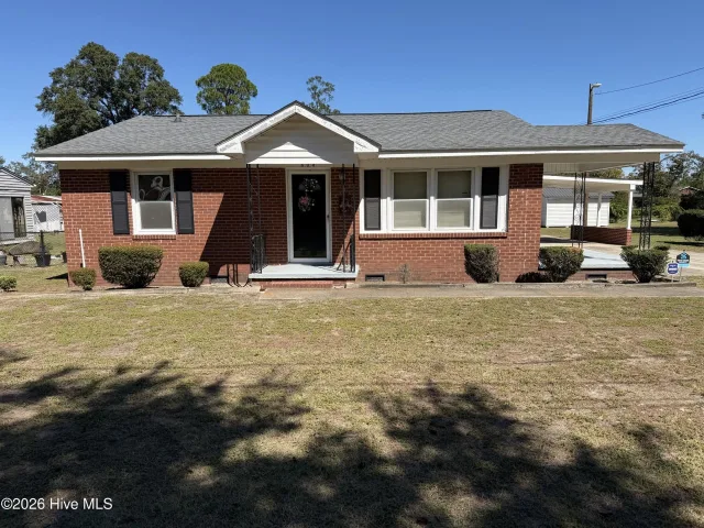 604 W Boundary Street, La Grange, NC 28551