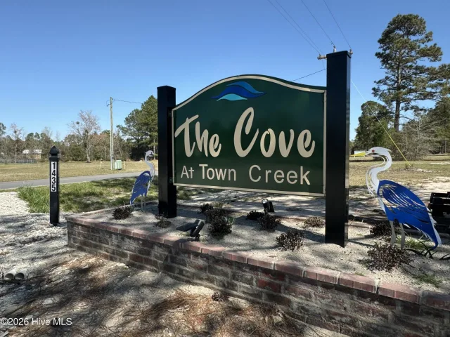 304 1 The Cove Lane NE, Leland, NC 28451