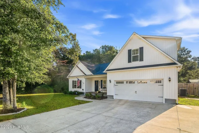 7186 Old Stump Drive SE, Leland, NC 28451