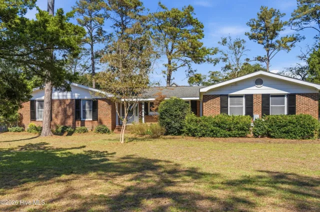 216 Lands End Road, Morehead City, NC 28557