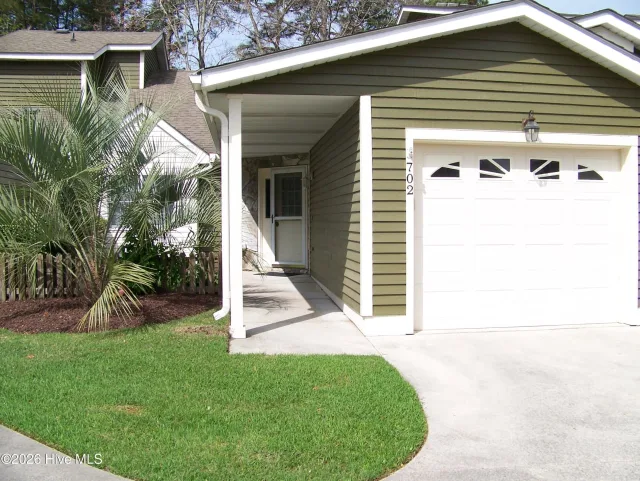 702 Cedarwood Village, Morehead City, NC 28557